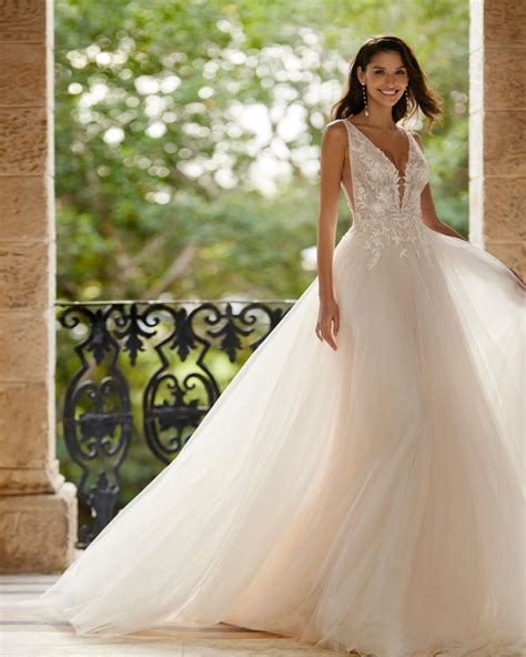 Abito Da Sposa 2024 Aire Royale Collezione 2024