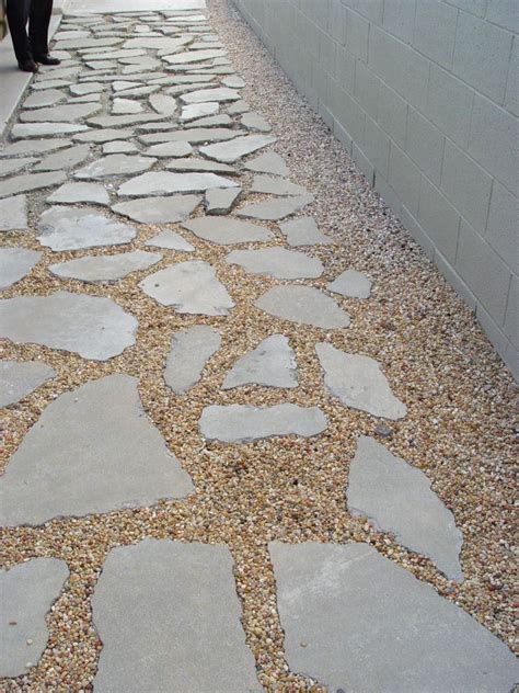 Pea Gravel And Pavers Gravel Walkway Flagstone Patio Paver Designs