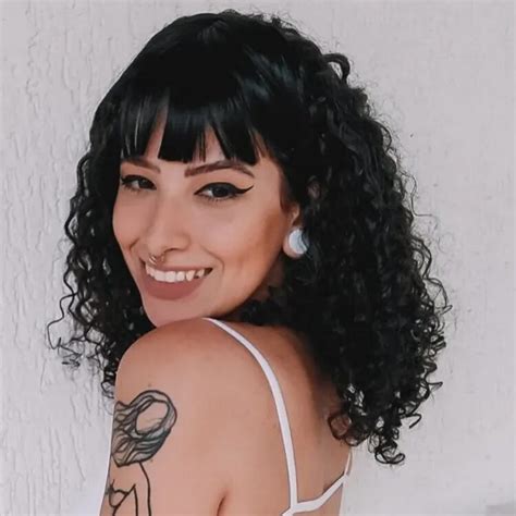 Hot Sexy Mayara Pereira Bikini Pics