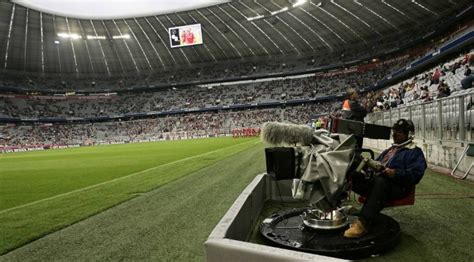 La Bundesliga Busca Vender Sus Derechos De Tv Por Cuatro Años En 1500 Millones De Euros