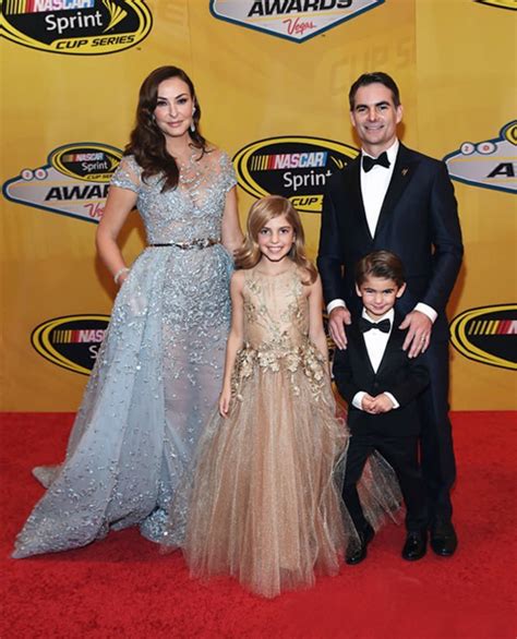 Jeff Gordon and his family look so amazing | Slaylebrity