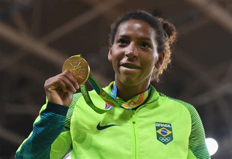 No Jud Rafaela Silva Traz A Primeira Medalha De Ouro Para O Brasil Na