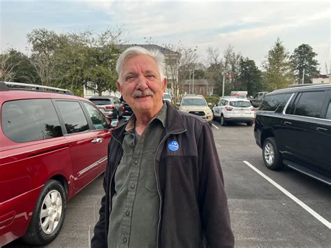 Anti-Trump Republicans wonder if they still have a political home | Reuters