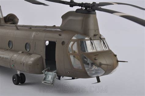 CH 47D Chinook HobbyBoss 81773 1 48