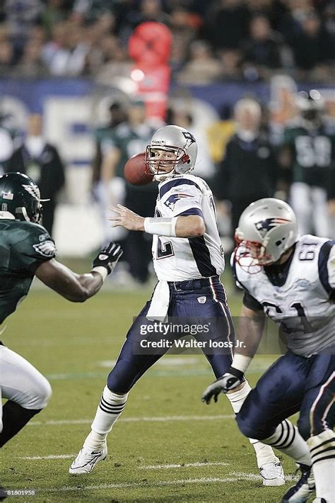 Super Bowl Xxxix New England Patriots Qb Tom Brady In Action News