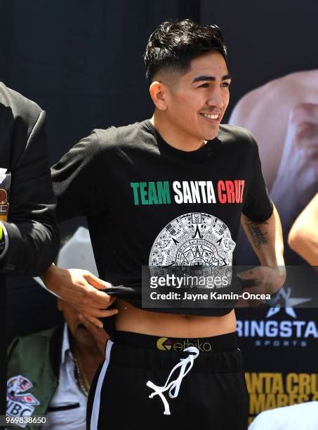 Leo Santa Cruz V Abner Mares Weigh In Photos And Premium High Res