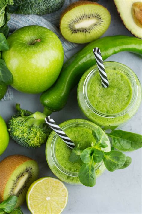 15+ Best Green Fruits - Delightful Mom Food