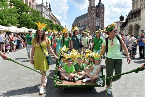 Wielka Parada Smoków przeszła przez Kraków Galeria Polsat News