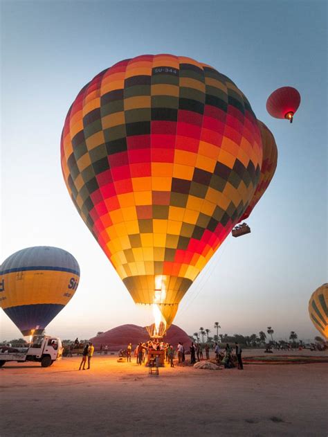 Montgolfière Vallée des Rois Louxor Égypte Hot air balloon Valley