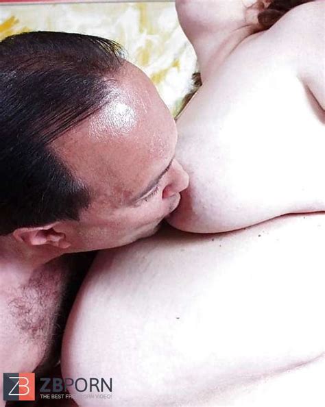 Large Marci Having Hump ZB Porn