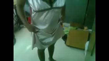Mallu la tía quitando teashirt XVIDEOS