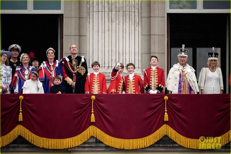 Photo Everyone On King Charles Balcony Photo Just Jared