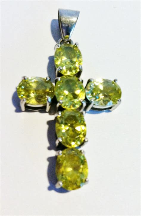 Vintage Cross In Sterling Peridot Jewels Peridot Sterling Cross