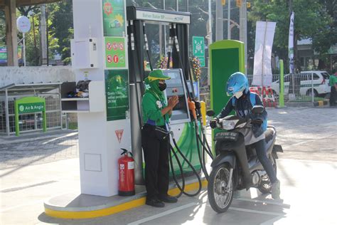 BP AKR Resmikan Dua SPBU Baru Di Surabaya Dan Jakarta Hadirkan Bahan