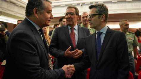 Gobierno Y Junta De Andaluc A Aparcan Su Pulso Y Se Conjuran Para