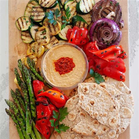 Hummus Platter Ideas Youll Make On Repeat Laura Fuentes