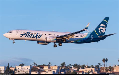 N As Alaska Airlines Boeing Er Wl Photo By Marc Charon Id