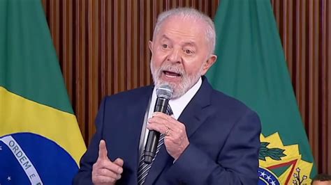 Espero Que Seja Um Comunista Do Bem Diz Lula Sobre Dino No STF