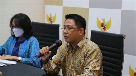 KONFERENSI PERS BPKN RI TERKAIT HET MINYAK GORENG Badan Perlindungan