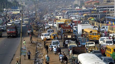 Nigerian man organizes trash cleanup in the world’s most polluted city ...