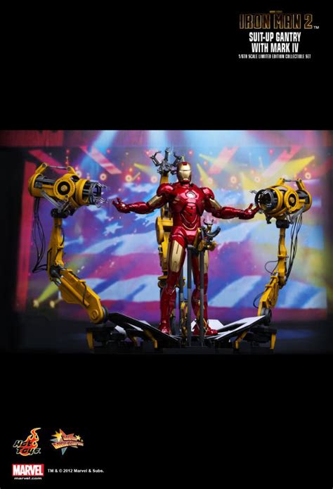 Iron Man 2 Suit Up Gantry W Iron Man Mark IV 12 Figure Hot Toys MMS 160