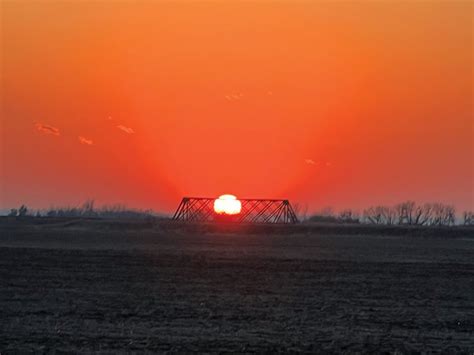 “El sol sale para todos” — LA PRENSA IOWA