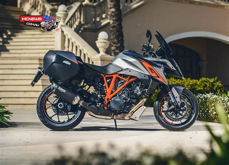 Ktm 1290 Super Duke Gt Review Mcnews