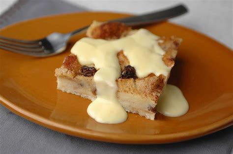 Bread Pudding With Vanilla Sauce Ukrops Homestyle Foods