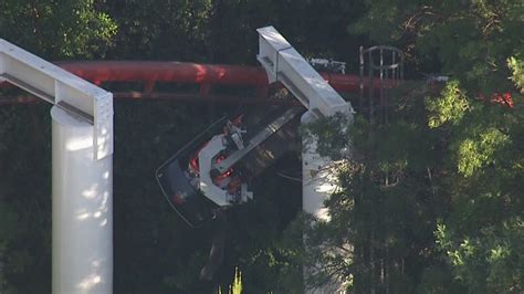 Six Flags Magic Mountain Riders Stuck On Ninja Roller Coaster Kabc7