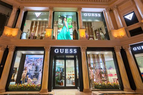 GUESS Announces Grand Re-Opening at the Forum Shops at Caesars Palace