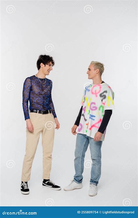 Largo Y Largo Del Feliz Hombre Gay Foto De Archivo Imagen De G Nero Homosexual