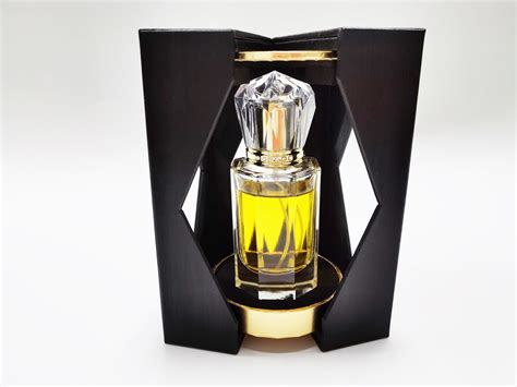 Luxury High End Fragrance Essential Oil Perfume Bottle Paper Gift Box