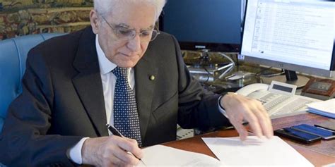 Mattarella Firma Decreto Sicurezza Ma Scrive A Conte Il Testo Della