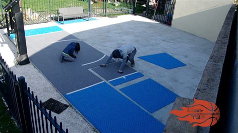 Installation D Un Terrain De Basket En Dalles Clipsables Pour Le