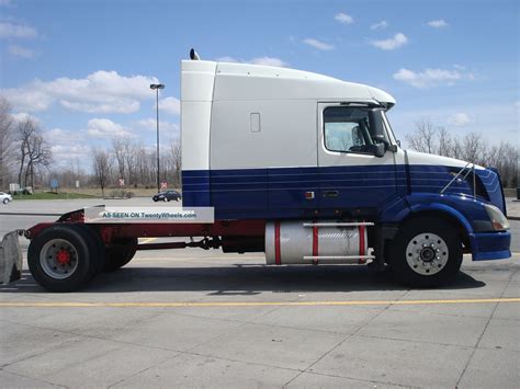 2005 Volvo Vnl Single Axle