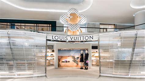 Louis Vuitton เปดตวปอปอพสโตรแหงใหมลาสดทเซนทรลเอมบาสซ