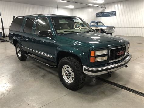 1999 Gmc Suburban 4 Wheel Classicsclassic Car Truck And Suv Sales