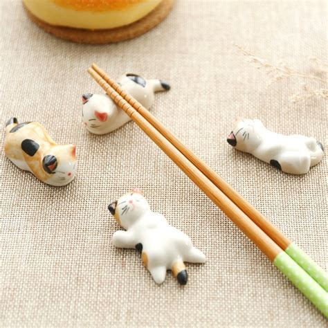 5pcs Cute Cat Chopsticks Holder Stand Ceramic Chopsticks Forks Holder Home Decor Free Shipping