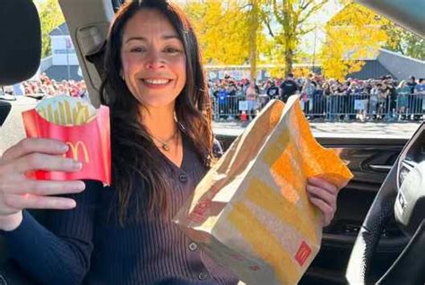 Mulher Que Encontrou Trump Em Drive Thru De McDonald S E Pediu Para