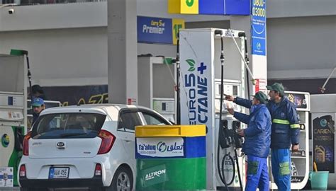 Petrol Price May Increase By Rs15 In Pakistan