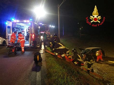 Incidente A San Giuliano Milanese Finisce Con L Auto Nella Scarpata