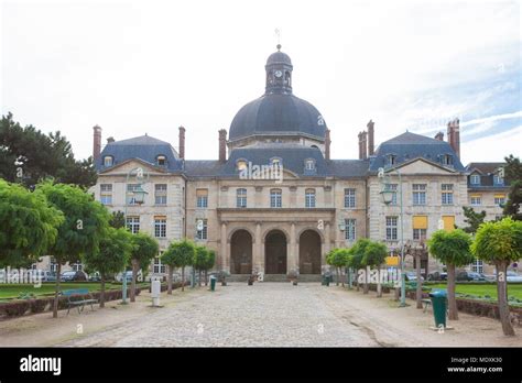 Pitie Salpetriere Hospital Paris Hi Res Stock Photography And Images