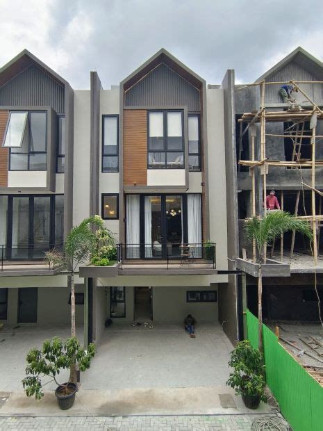 Rumah Mewah Lantai Plus Rooftop Cantik Di Ciganjur Jagakarsa