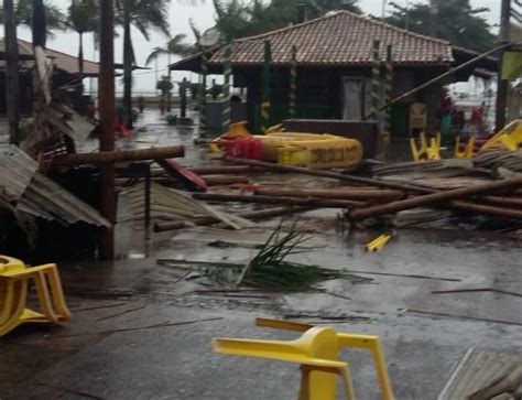 Temporal Causa Estragos E Assusta Moradores Em Porto Seguro Ningu M