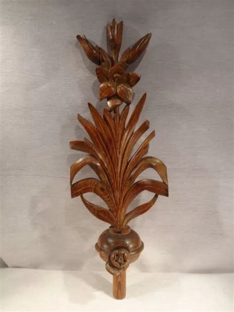 ANCIEN ELEMENT DECORATIF EN BOIS SCULPTE FEUILLAGE FLEURS EPOQUE XIX