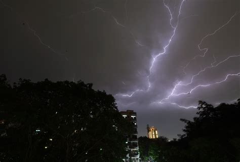 India: Lightning strike kills almost 70 people in Uttar Pradesh and ...