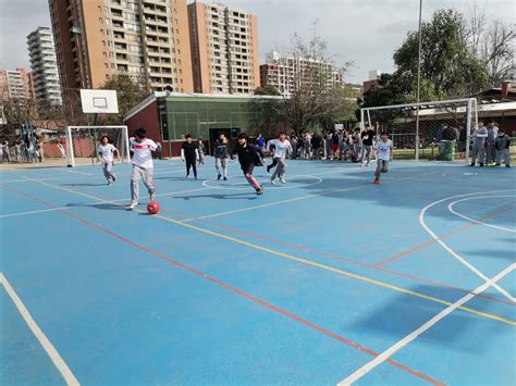 SE INICIARON LOS TORNEOS DEPORTIVOS MIXTOS INTERNOS DE 5° A 8° “70 AÑOS