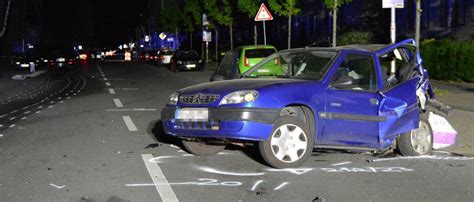 T Dlicher Raser Unfall Unbeteiligte Frau Stirbt Bei Mutma Lichem