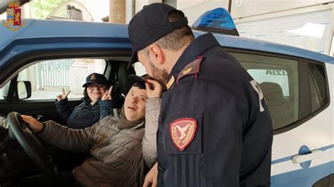 Disabili Alla Scoperta Dei Treni A Scuola Di Sicurezza Con La Polizia