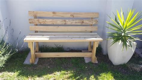 Wooden Pallet Garden Bench Plans – Pallet Wood Projects